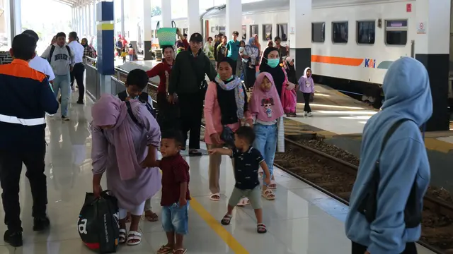 Daop Madiun Sediakan 11.510 Tiket Kereta Api untuk Libur Idul Adha